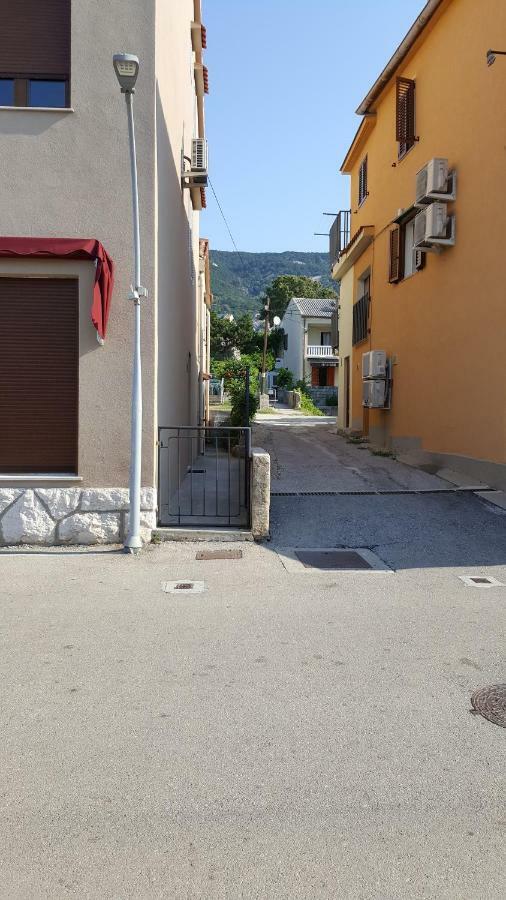 Apartments Krstulja Baska  Bagian luar foto